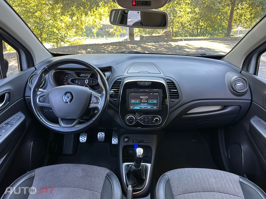 Renault Captur 1.2 TCe Initiale Paris