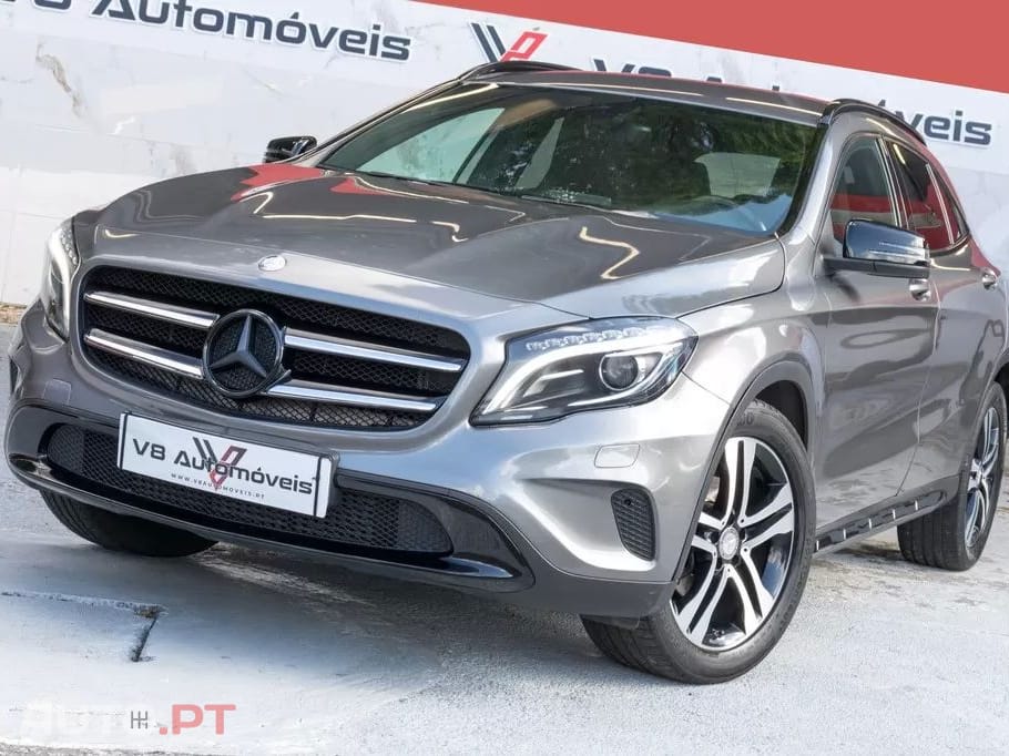 Mercedes-Benz GLA 220 CDI 4Matic 7G-DCT Style