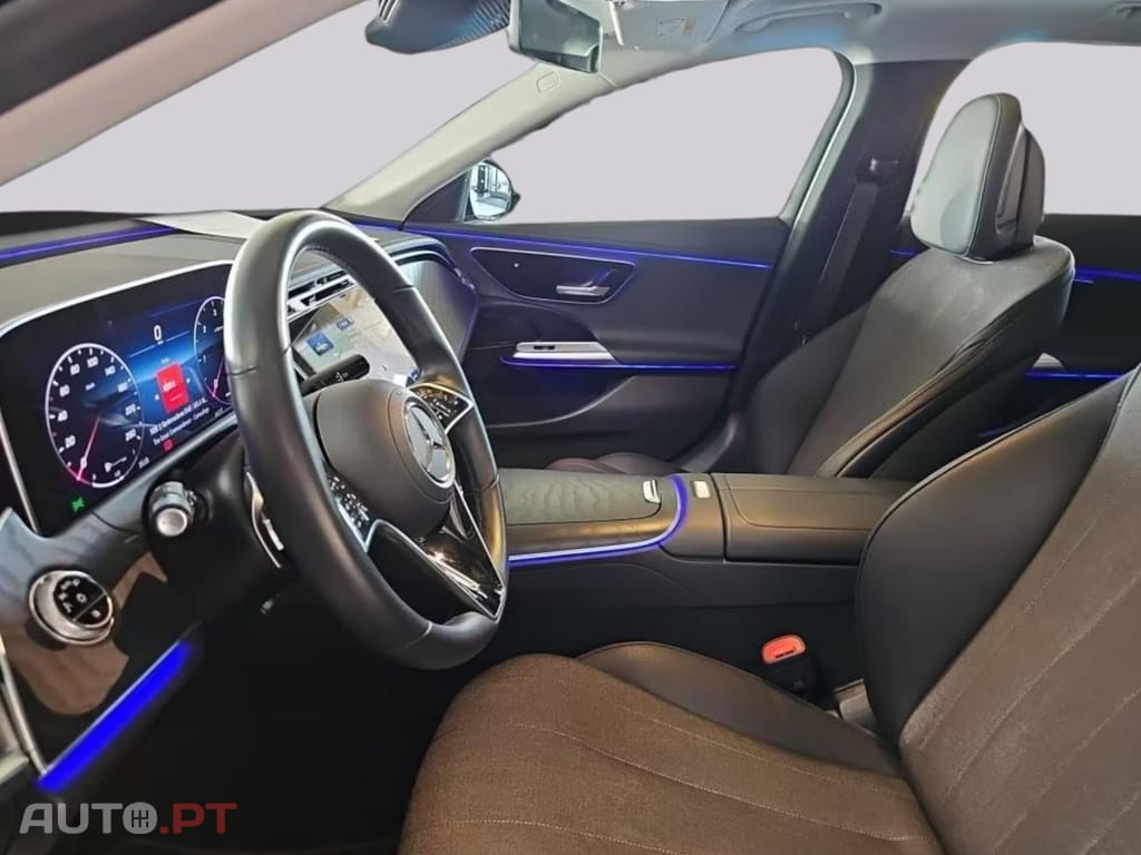 Mercedes-Benz E 220 d T AVANTGARDE I.V.A DEDUTÍVEL
