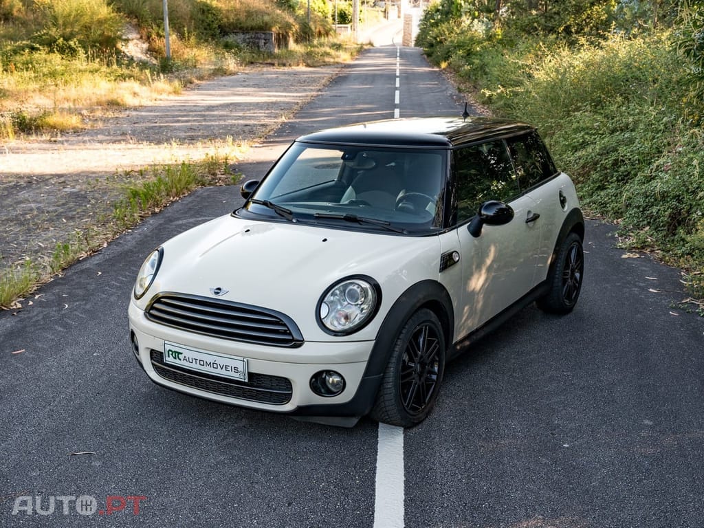 MINI Cooper Cooper D