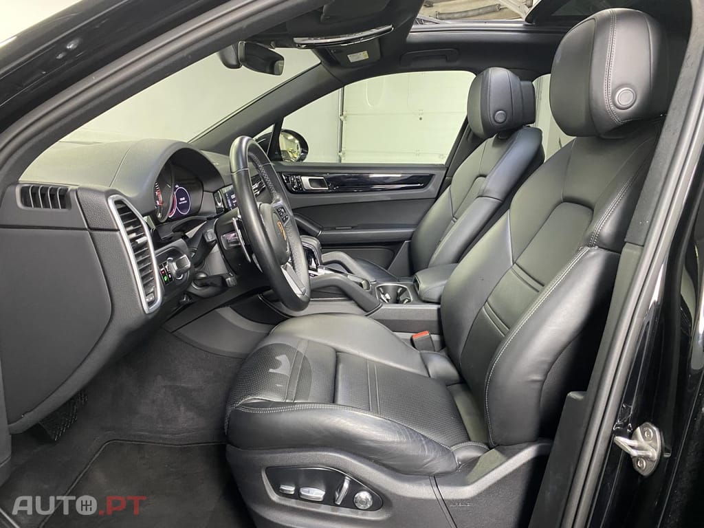 Porsche Cayenne 3.0 E-Hybrid Tiptronic