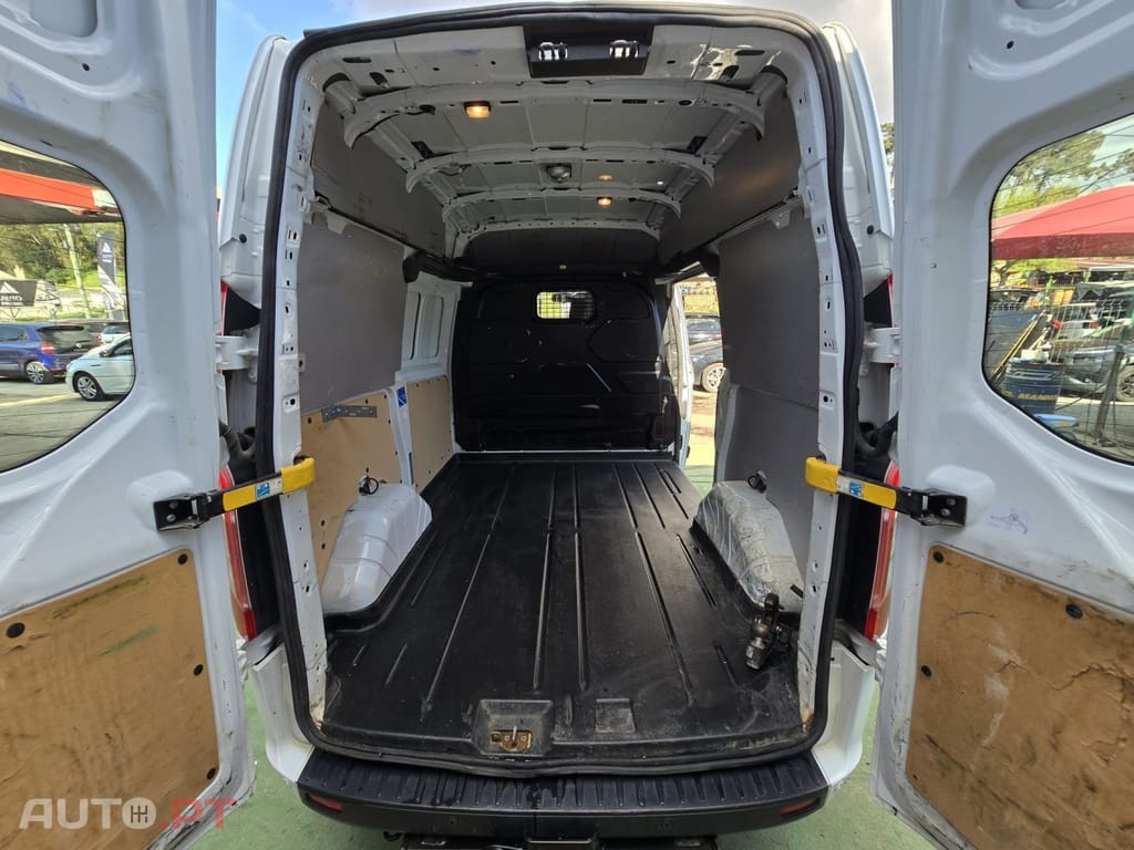 Ford Transit 300L1 2.0 TDCi H2-Tecto Alto Ambiente