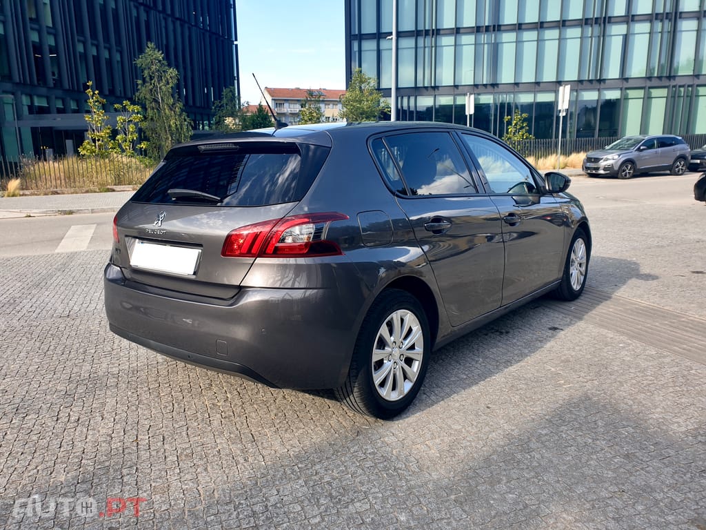 Peugeot 308 1.5 BlueHDi Style