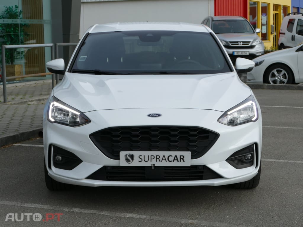 Ford Focus 1.0 EcoBoost MHEV ST-Line X