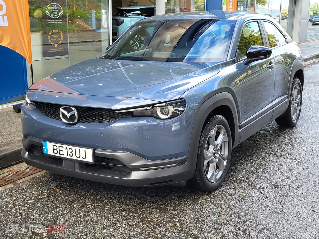 Mazda MX-30 e-Skyactiv Advantage+Modern Confidence