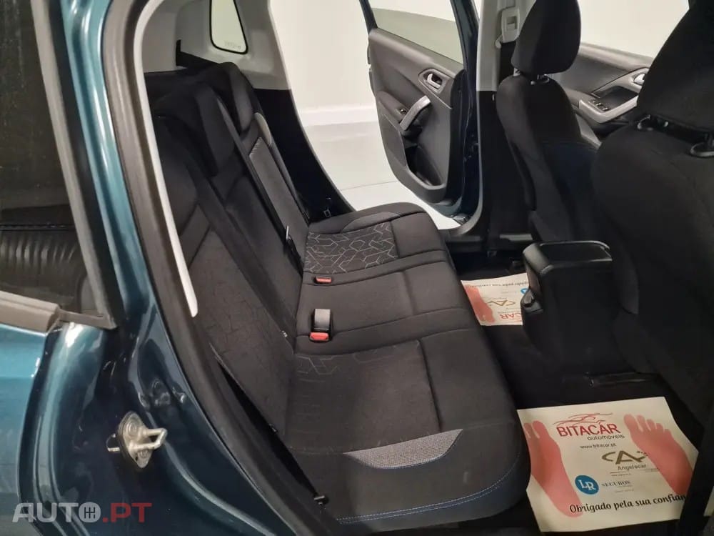 Peugeot 2008 1.2 PureTech Style