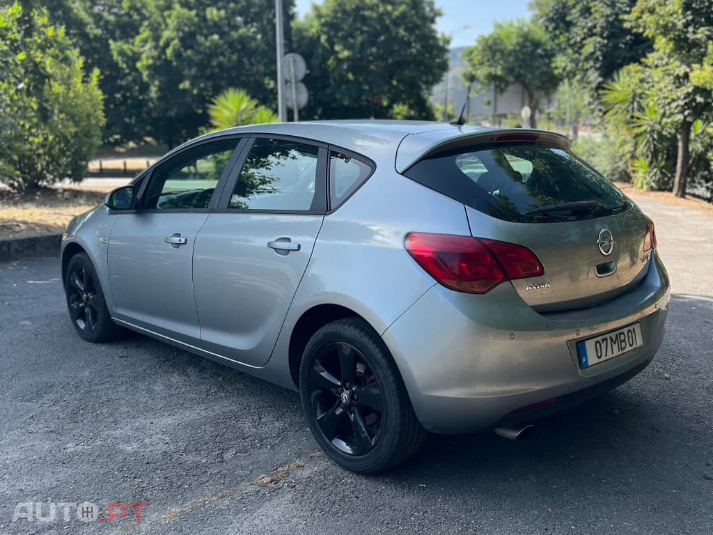 Opel Astra 1.3 CDTi