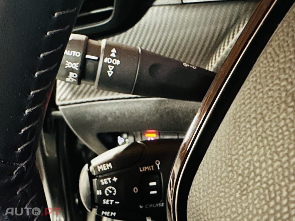 Peugeot 2008 1.2 PureTech Allure Pack