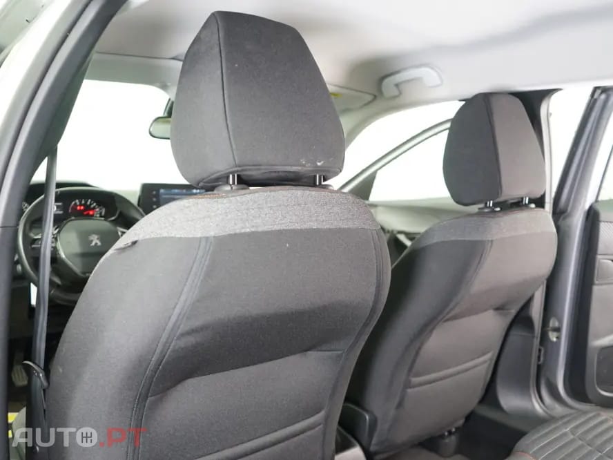 Peugeot 2008 1.2 PureTech Allure