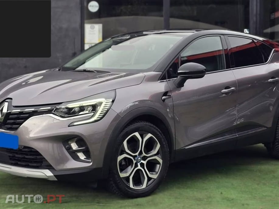 Renault Captur 1.6 E-TECH PLUG-IN INTENSE