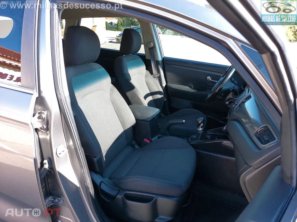 Kia Carens 1.7 CRDI ISG TX 7 Lug