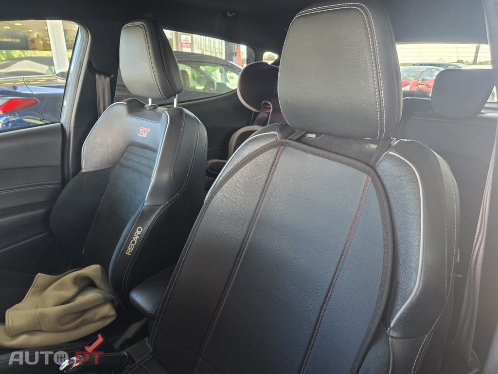 Ford Fiesta 1.5 EcoBoost ST