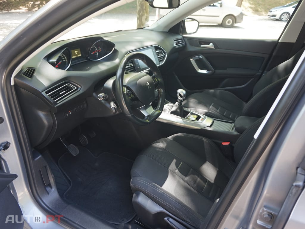 Peugeot 308 Allure 1.6 HDI 120cv