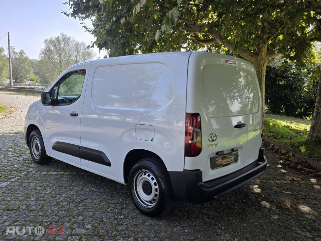 Toyota Proace City 1.5D L1 Exclusive