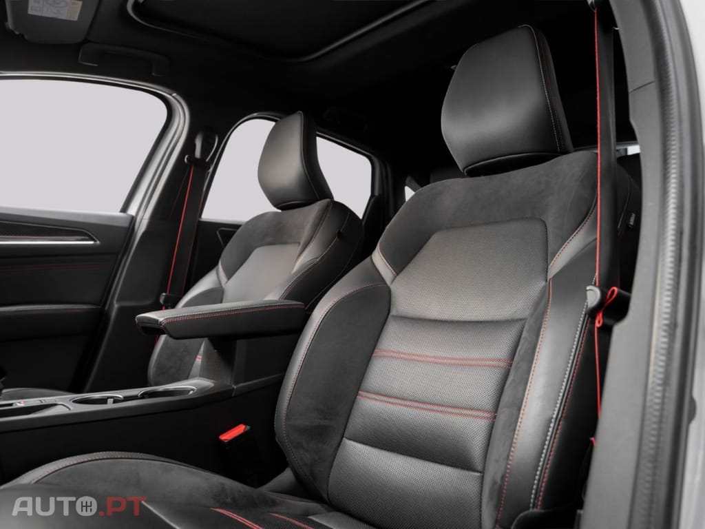 Renault Arkana R.S Line E-TECH I.V.A DEDUTIVEL
