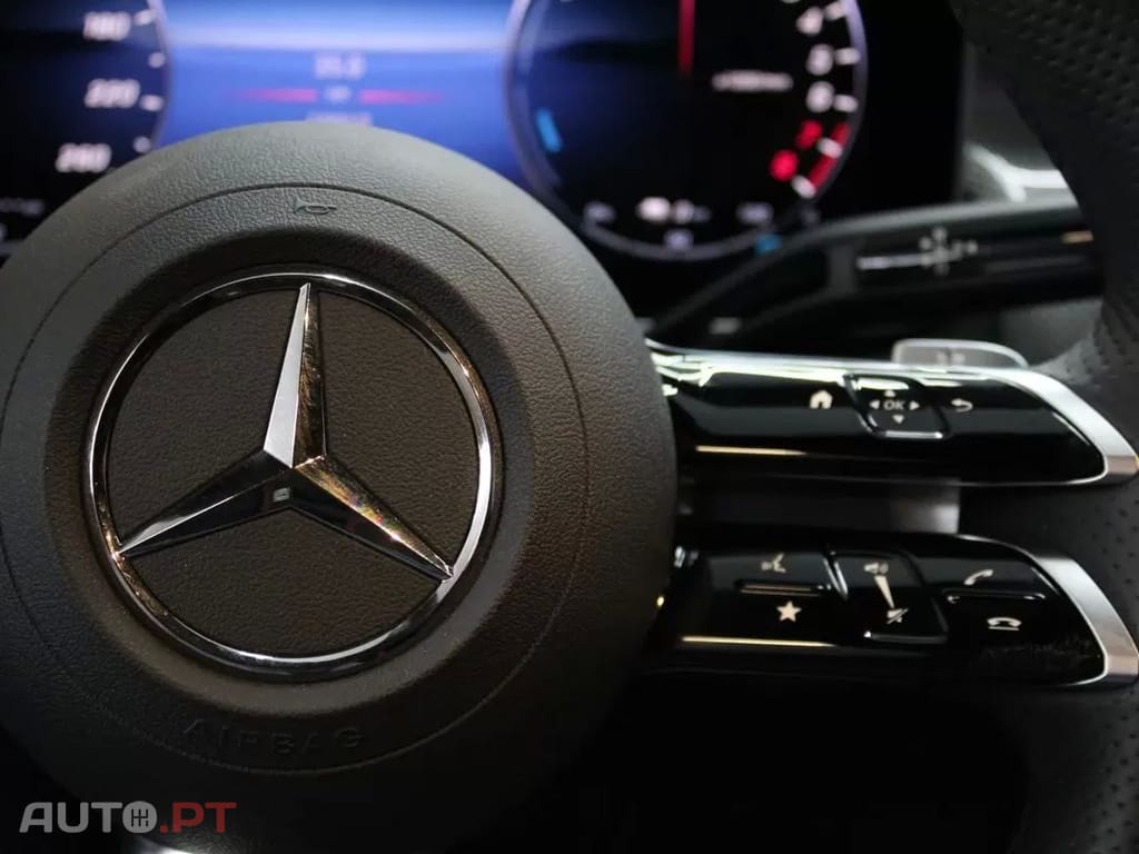 Mercedes-Benz GLC 300  E Coupe 4matic 9g  Tronic Amg Line Advanced