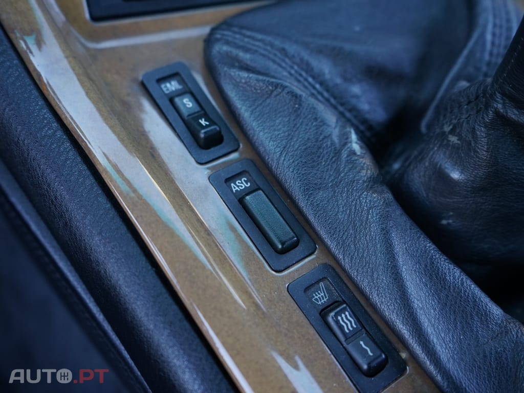 BMW 850 CSi