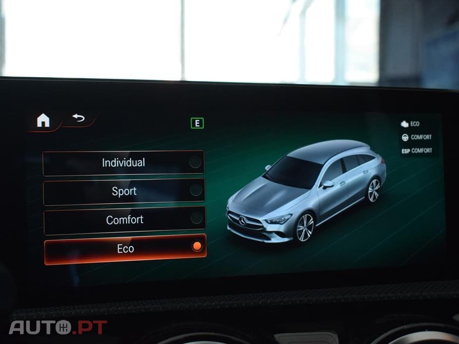 Mercedes-Benz CLA 200 d Shooting Brake AMG Line Aut.