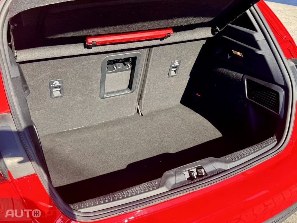 Ford Focus 1.0 EcoBoost ST-Line — fotografia 19