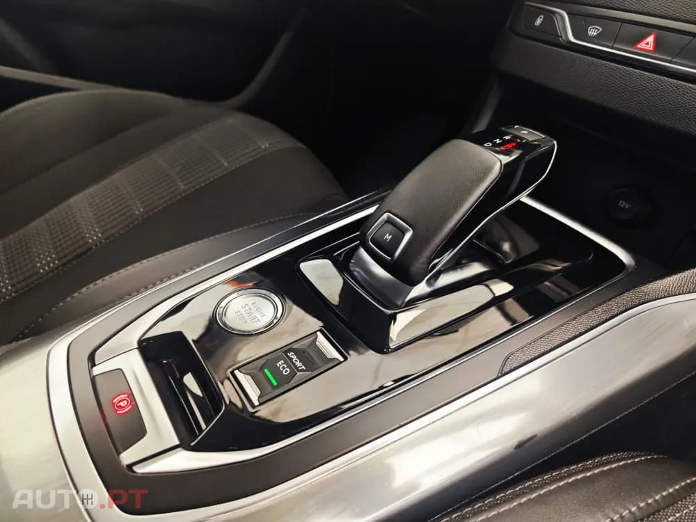 Peugeot 308 PureTech 130 EAT8 Allure Pack