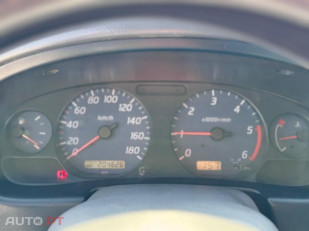 Nissan Pick Up 2.5 TD CD Look Navara