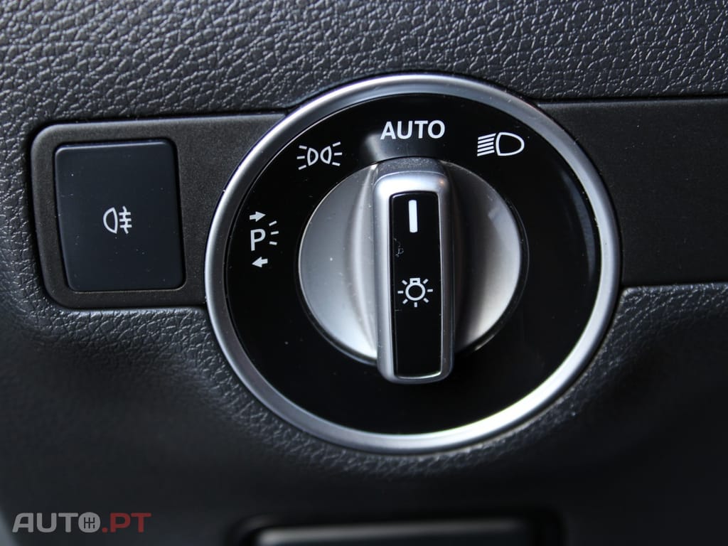 Mercedes-Benz CLA 180 d AMG Line