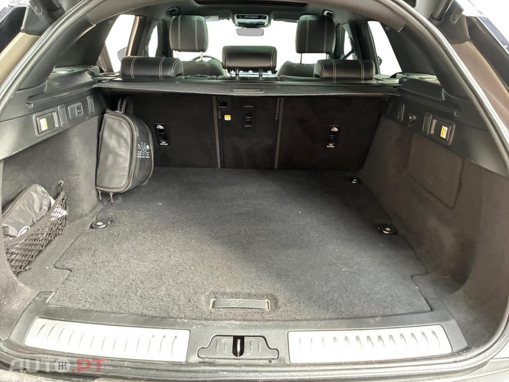 Land Rover Velar 2.0 P400e AWD R-Dynamic S