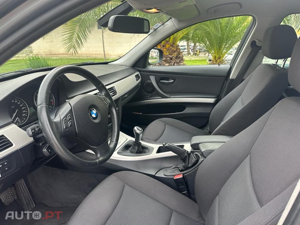BMW 318 d Touring Line Sport