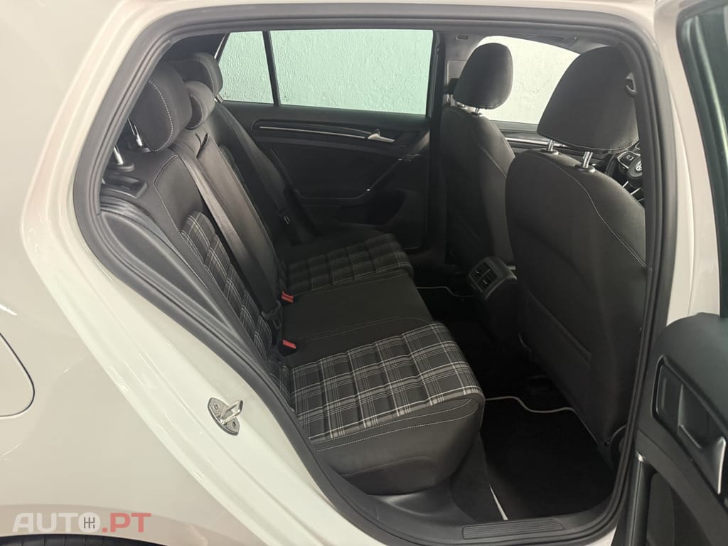 Volkswagen Golf 2.0 TDi GTD