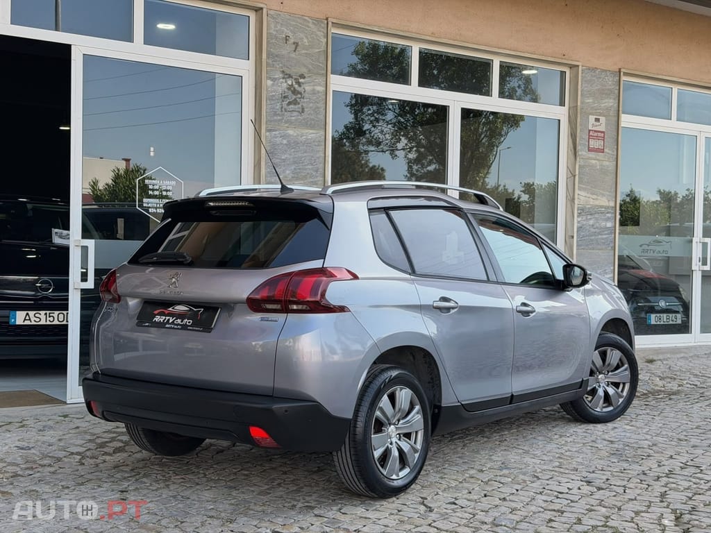 Peugeot 2008 1.2 PureTech Active