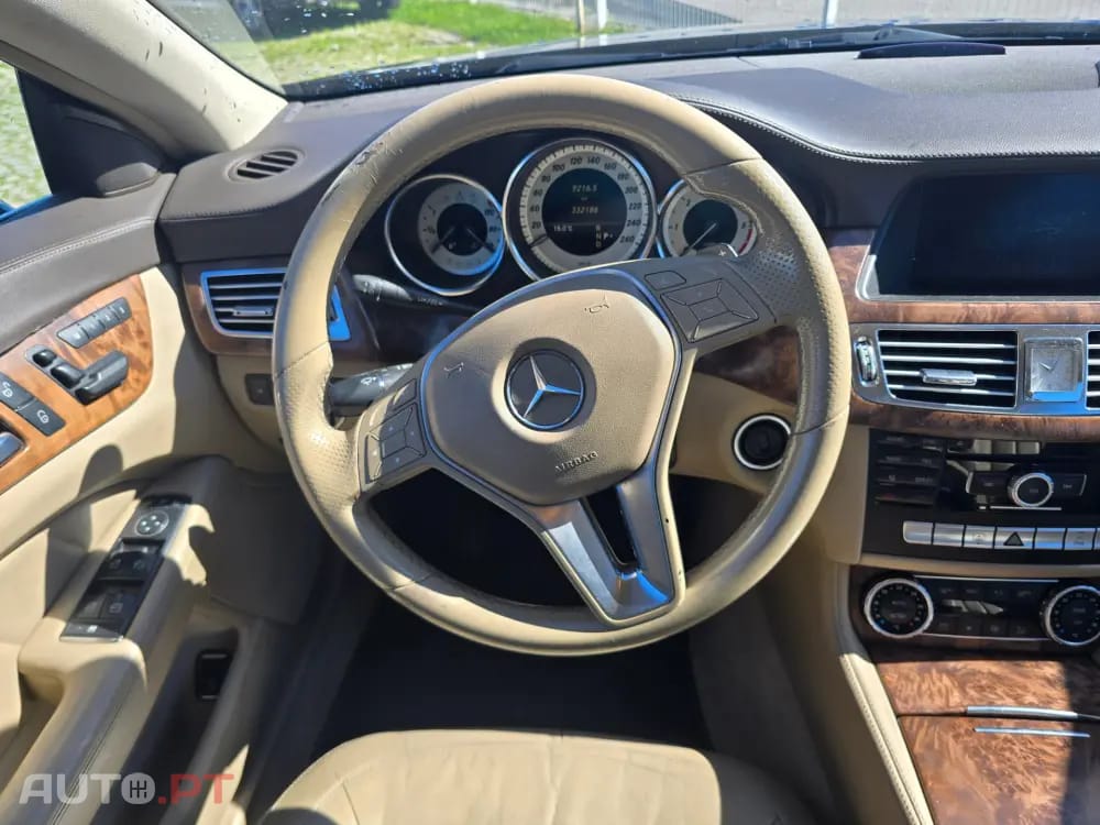Mercedes-Benz CLS 350 Outro