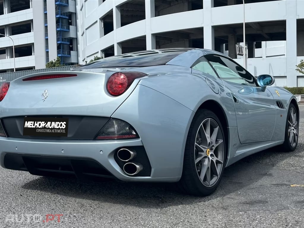 Ferrari California 4.3 V8