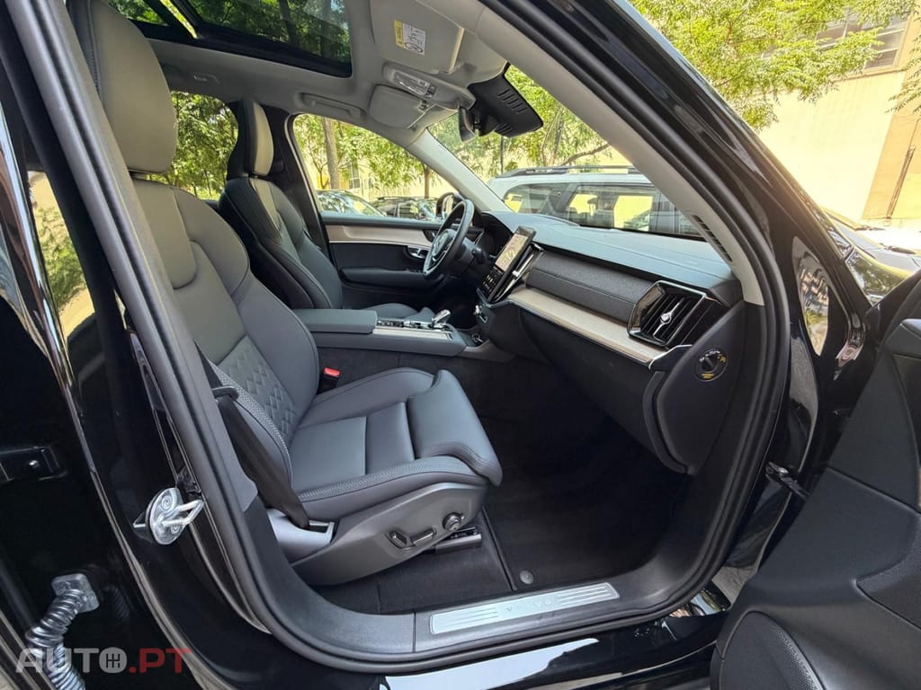 Volvo XC 90 2.0 T8 PHEV Plus Bright AWD — fotografia 17