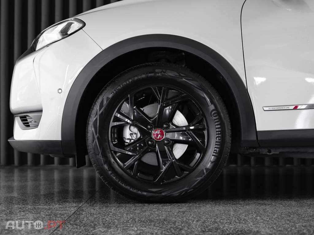 DS DS3 Crossback E-TENSE PERFORMANCE LINE