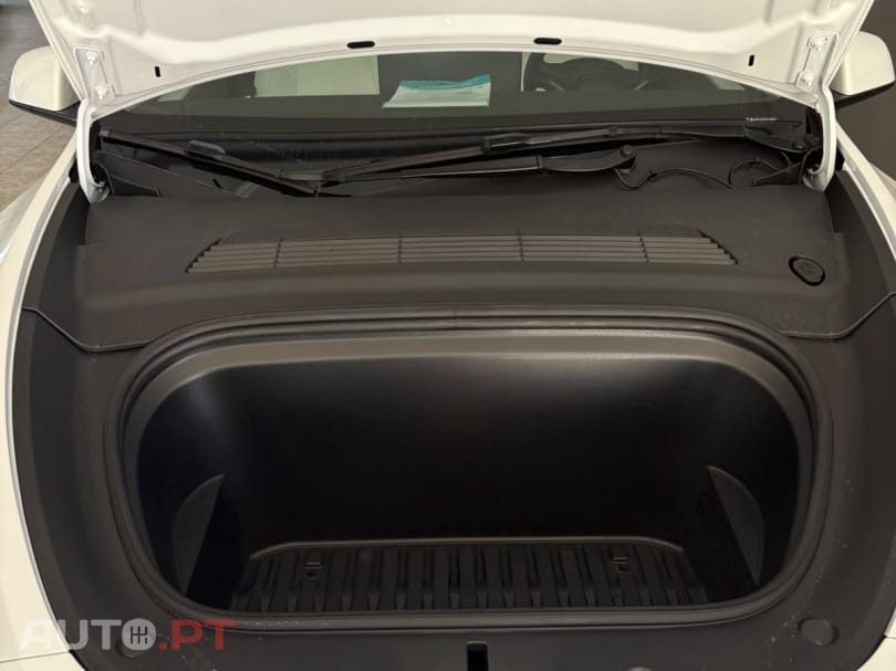 Tesla Model Y Tração Traseira