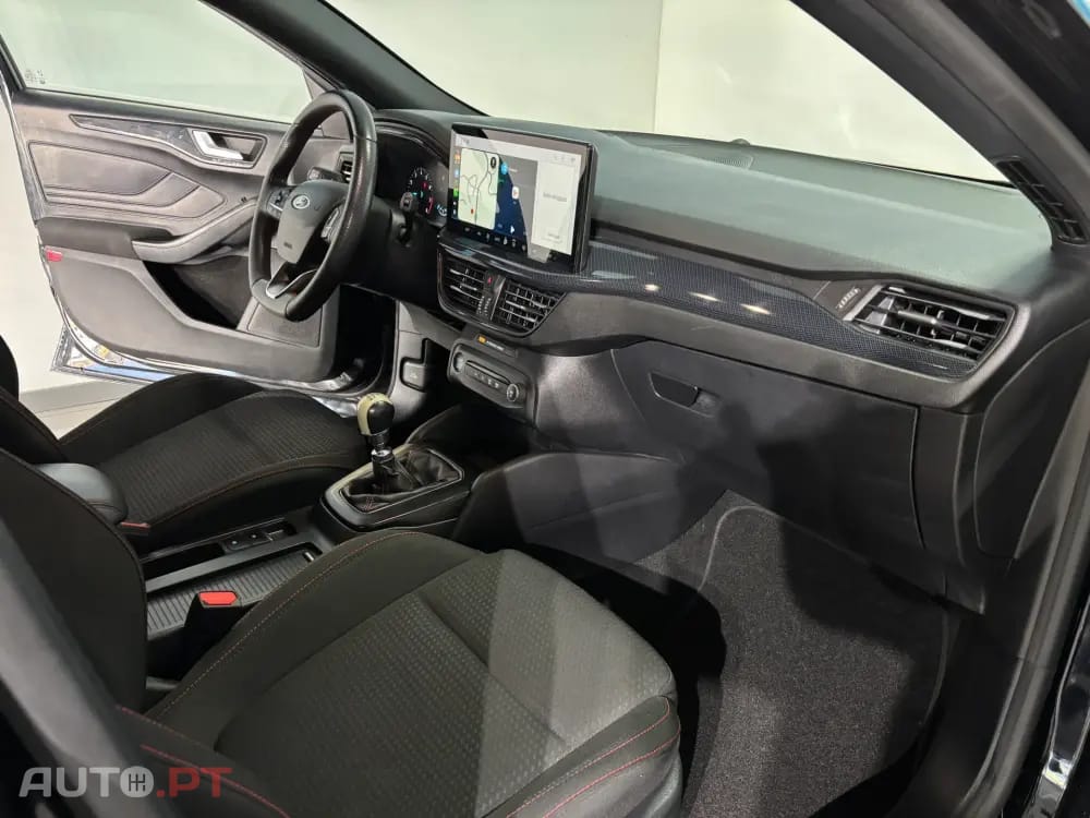 Ford Focus 1.0 EcoBoost MHEV ST-Line