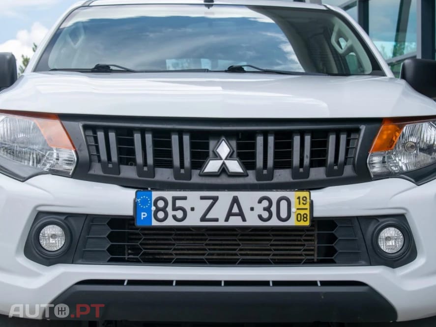 Mitsubishi L200 2.4 DI-D 4WD