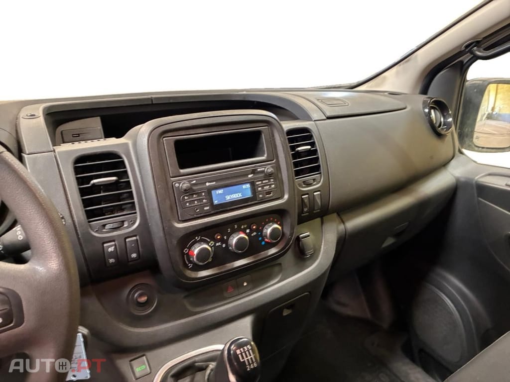 Renault Trafic 2.0 dCi L2H2 1.2T