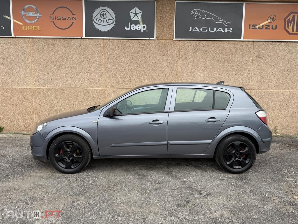 Opel Astra 1.3 CDTI Elegance