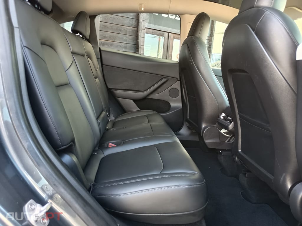 Tesla Model Y Long Range Tração Integral