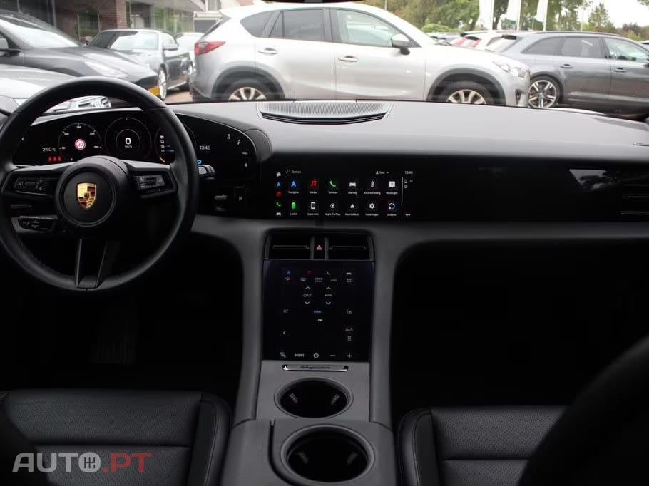 Porsche Taycan 93 kWh