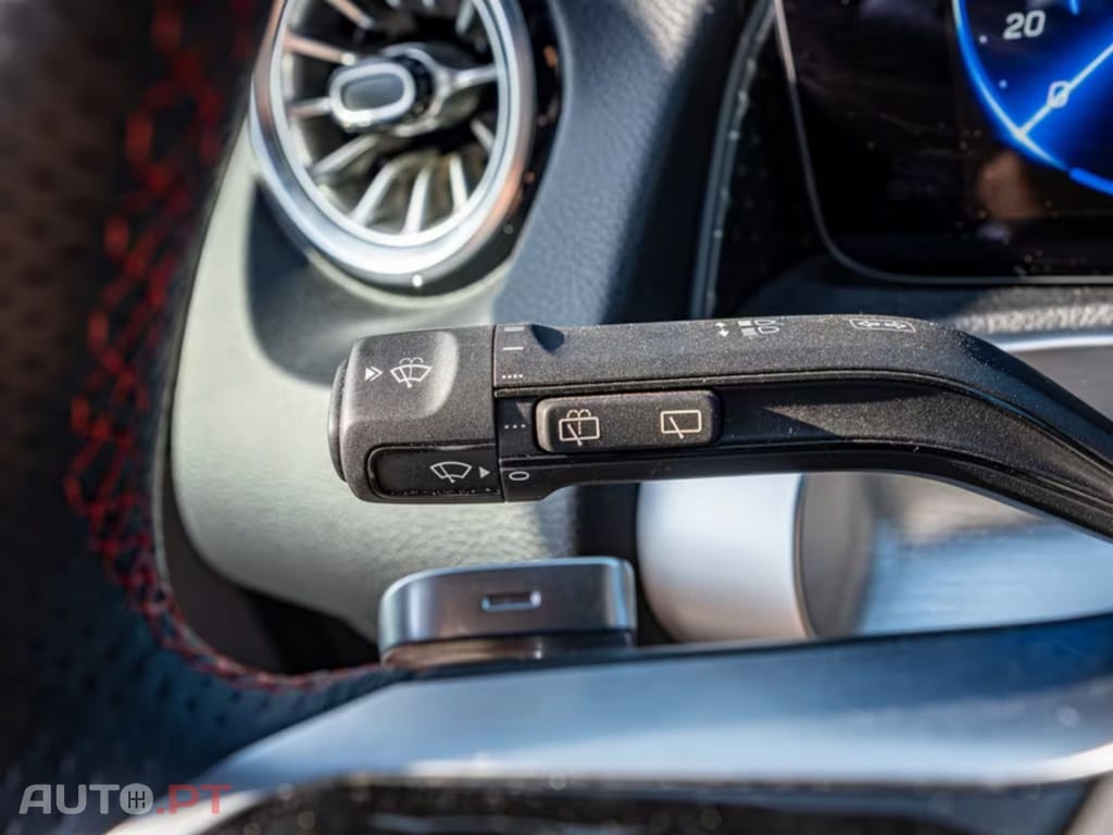 Mercedes-Benz EQB I.V.A DEDUTIVEL 300 4M AMG-Sport 