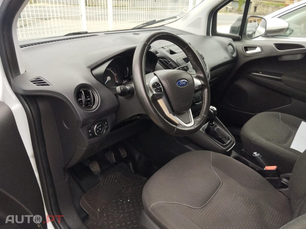 Ford Transit 1.5tdci 2lug courier