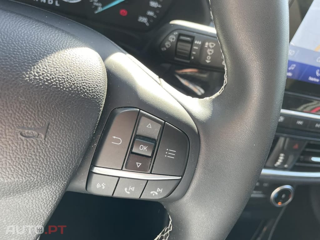 Ford Puma 1.0 EcoBoost 125CV TITANIUM MHEV Auto