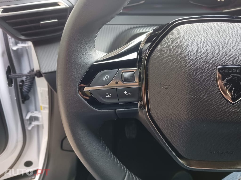 Peugeot 2008 1.2 PureTech Style