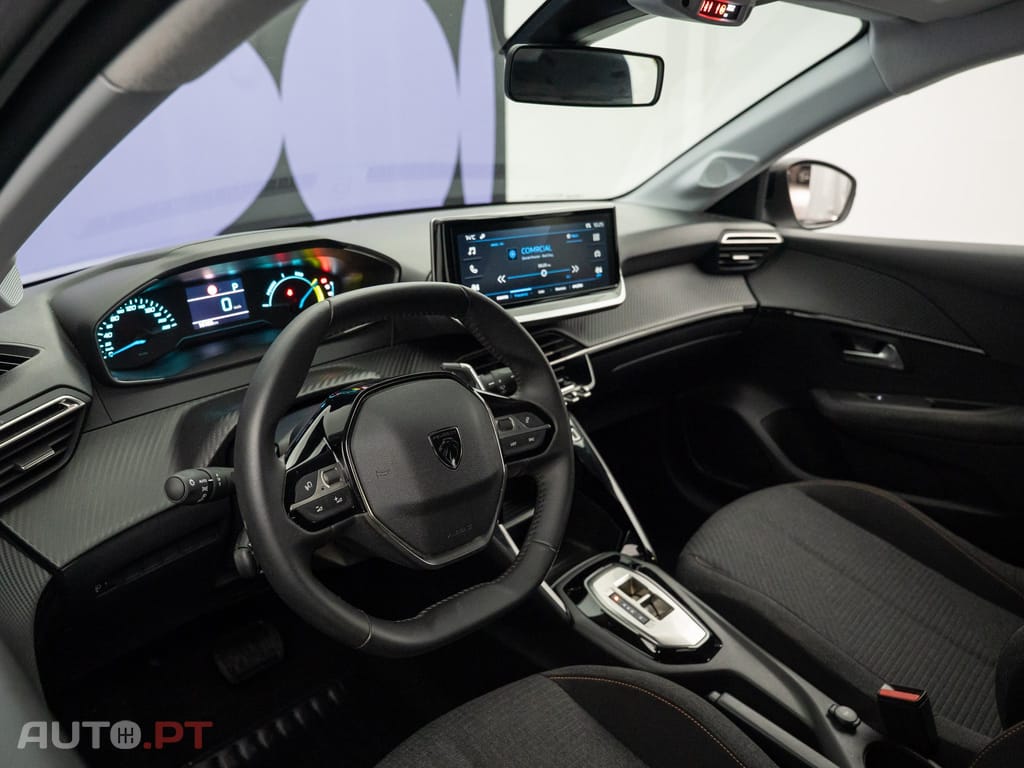 Peugeot 208 1.2 Hybrid SE Style e-DCS6