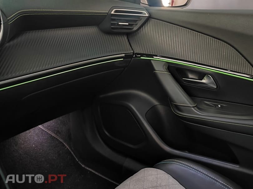 Peugeot E-2008 50 kWh GT
