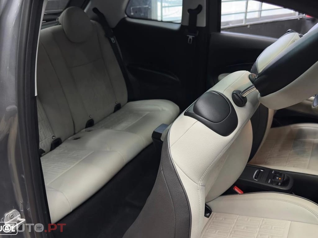 Fiat 500e La Prima
