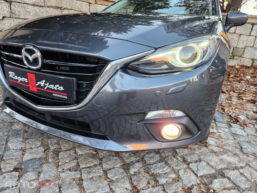 Mazda 3 1.5 Sky-D Excellence Navi