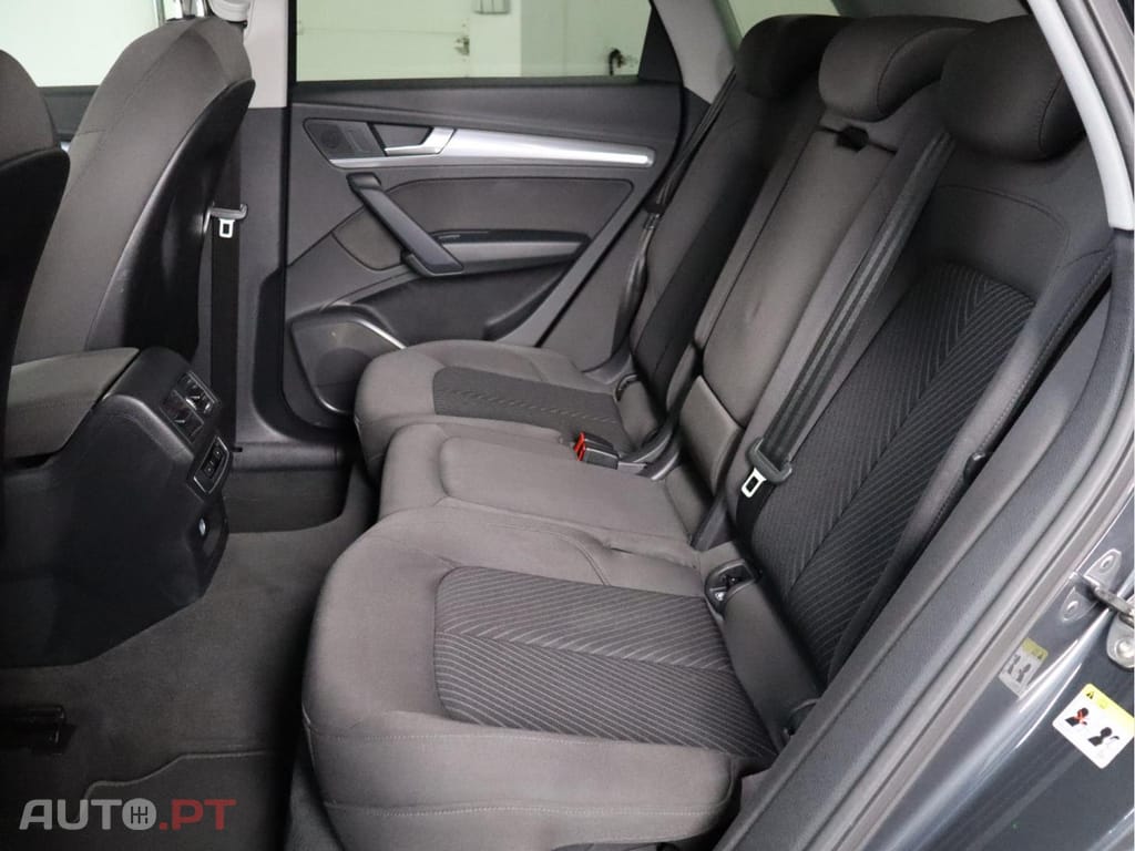 Audi Q5 50 TFSIe quattro S tronic Advance 